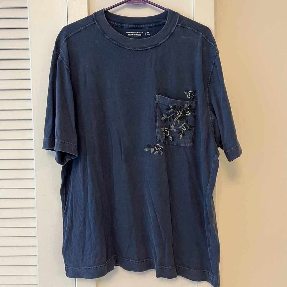 Abercrombie Soft A&F Essentials Tee
